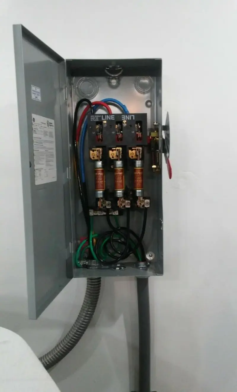 Three-phase disconnect switch installed for Electrical Wiring & Rewiring in Whitehouse
